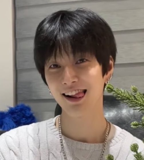 𝚇𝒶𝒾𝒾_ ✧*:⋆ ｡･:★ tweet media