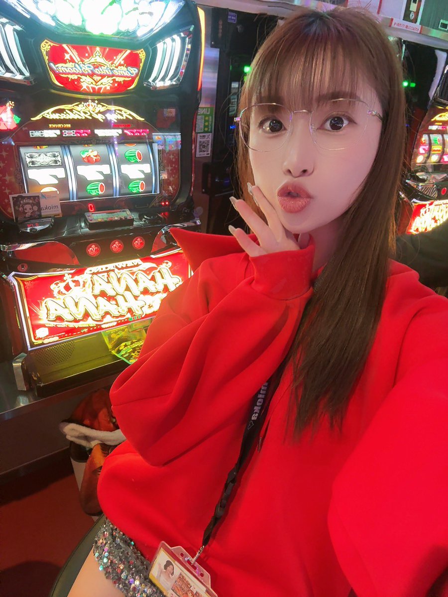3/5🍉 でって打ち込んでたら BIG トップレインボーキターwwwwwww