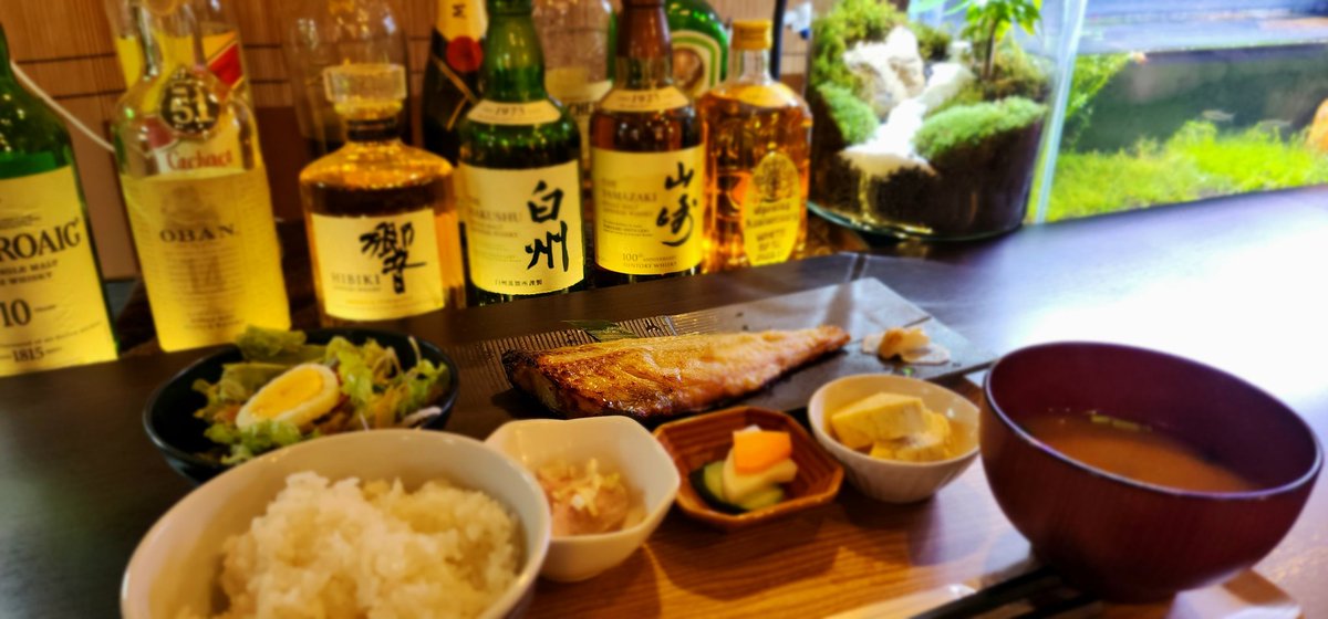 NightWalker1221's tweet photo. お昼(*´▽`*)
•ホッケの塩こうじ焼き定食
•本日のデザート
#韮崎 #WHITEBASE https://t.co/IFAVY07AAO