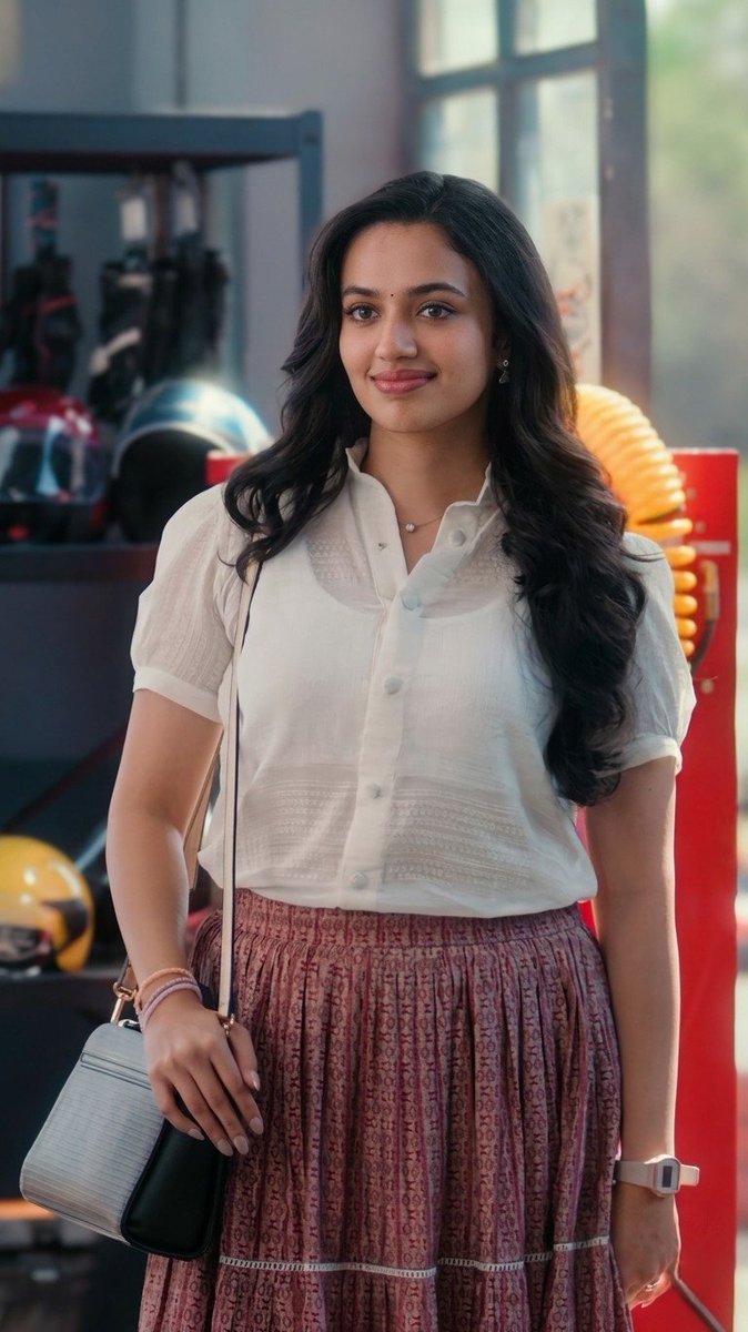 ScarletSpeeds16's tweet photo. Malvika Nair as Ananya wallpapers ❤️ https://t.co/4F3AmJaTF4