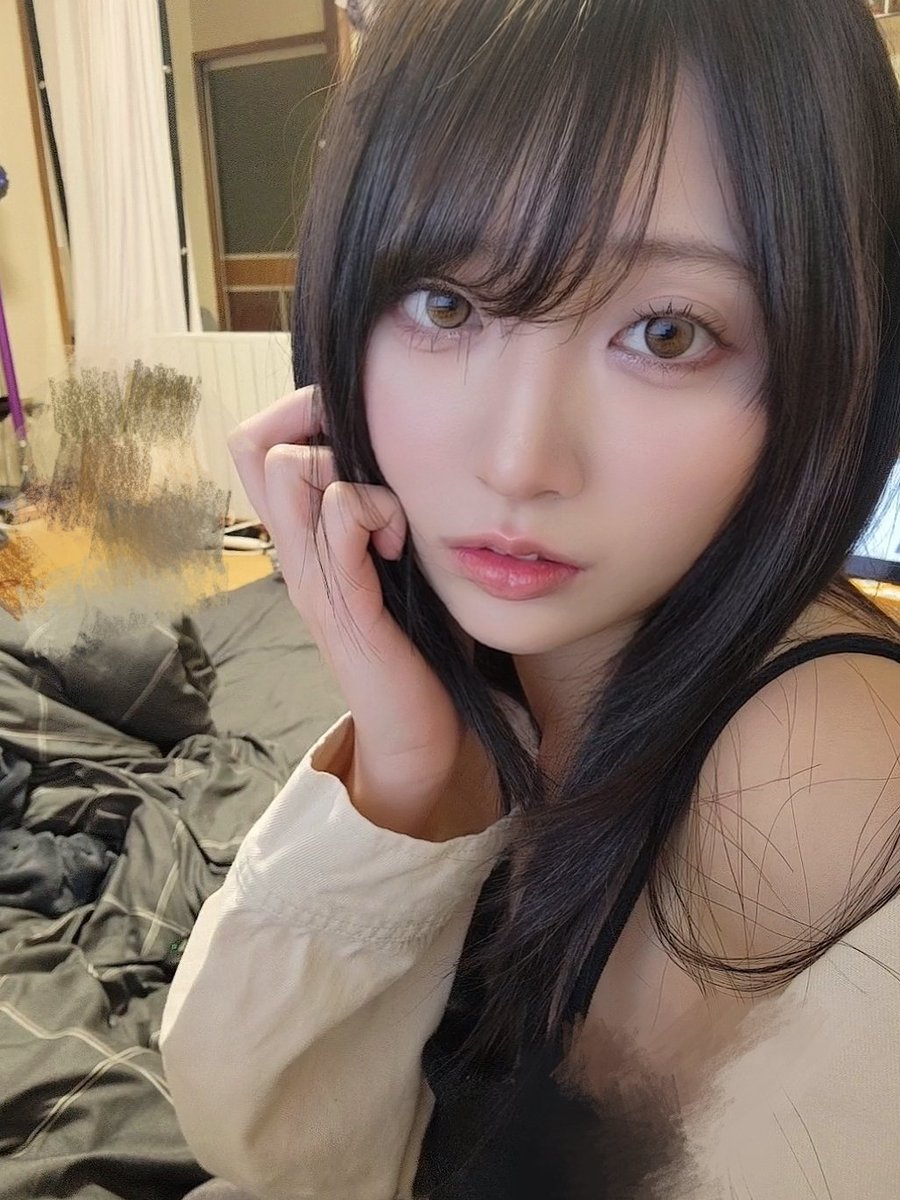 あまの tweet media