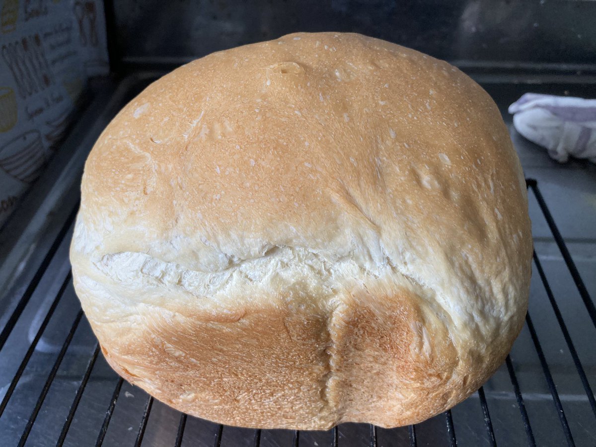 おいしそうに焼けました🍞 #ホームベーカリー