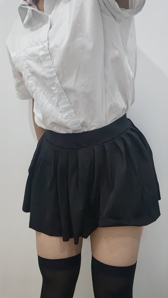 crastraea's tweet photo. 站姿喵~
#过膝袜 https://t.co/TdYU7OmoQx