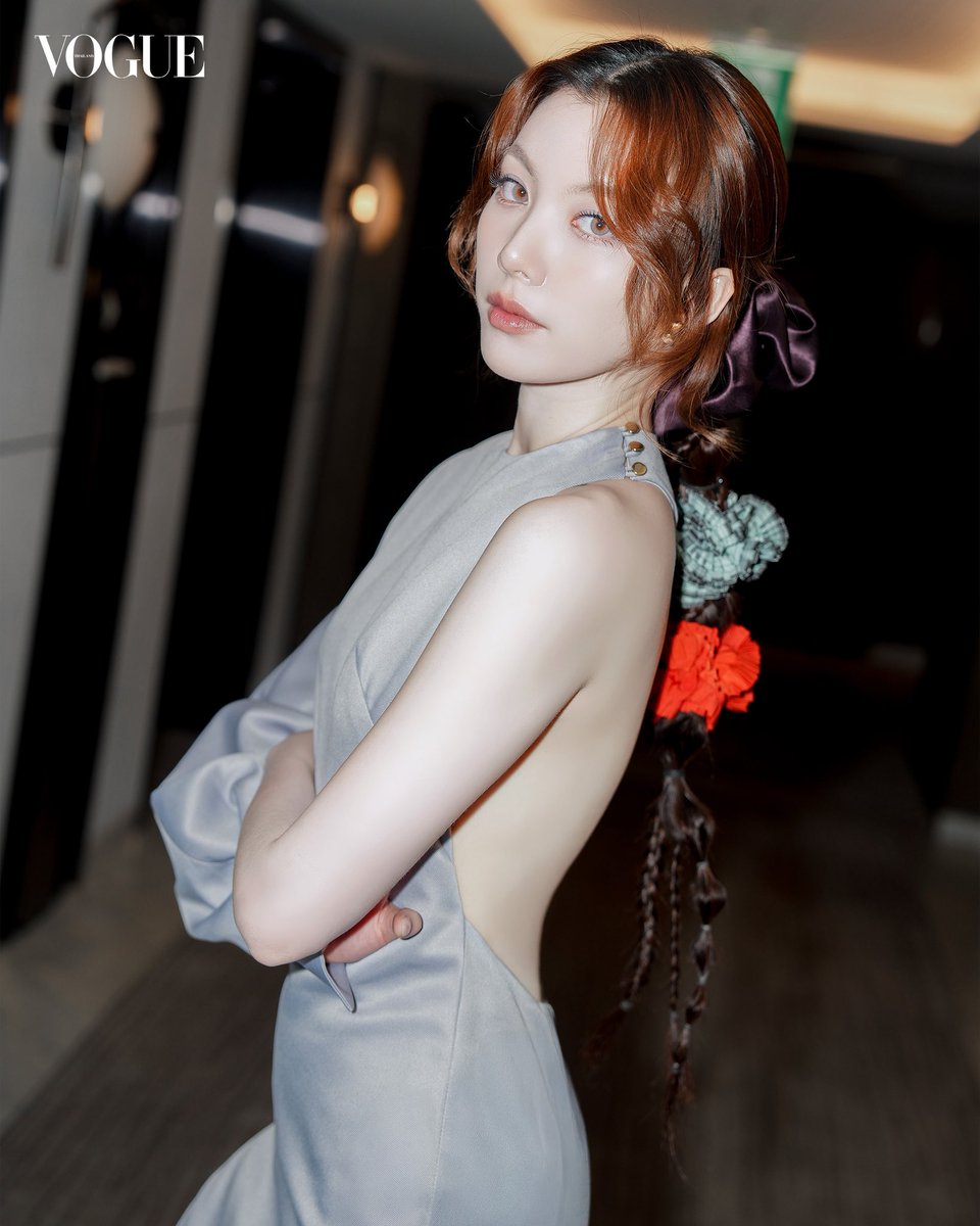 Vogue Thailand tweet media