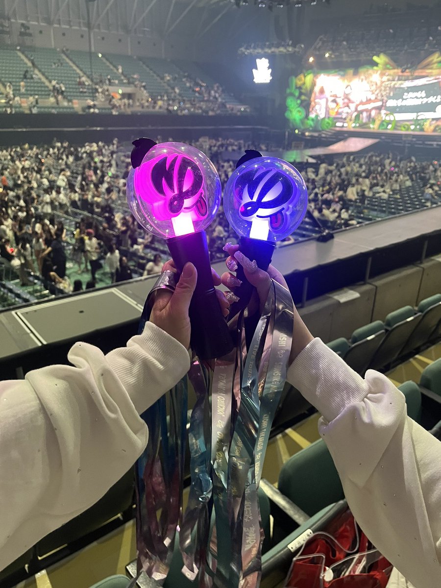27llem's tweet photo. 何のために働いてるのーって聞かれるけど、理由こり達🐱💕🎶 https://t.co/NZ5qBDdsjv