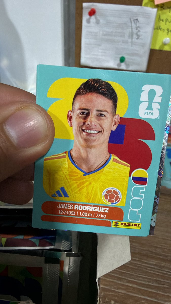 SoyRicharGarcia's tweet image. Así me fue con mi caja de álbum de Panini #Panini #Colombia - luego el balance
