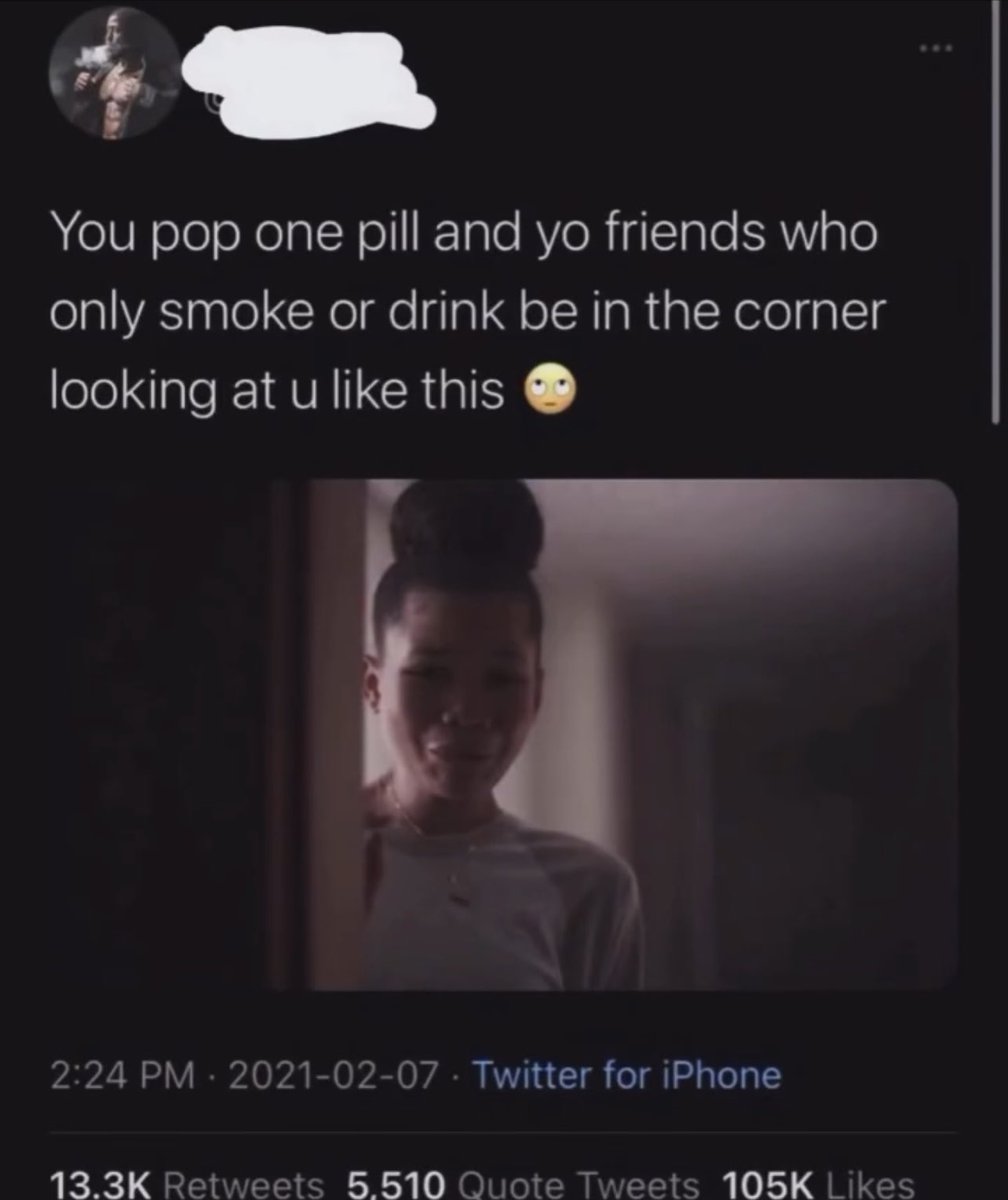 ⟢ ⟣ tweet media