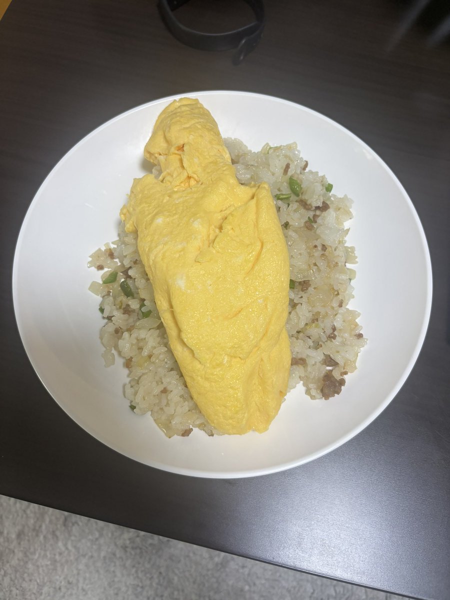 _squiz's tweet photo. オムライスぱっかーん https://t.co/FOZYmliNPo
