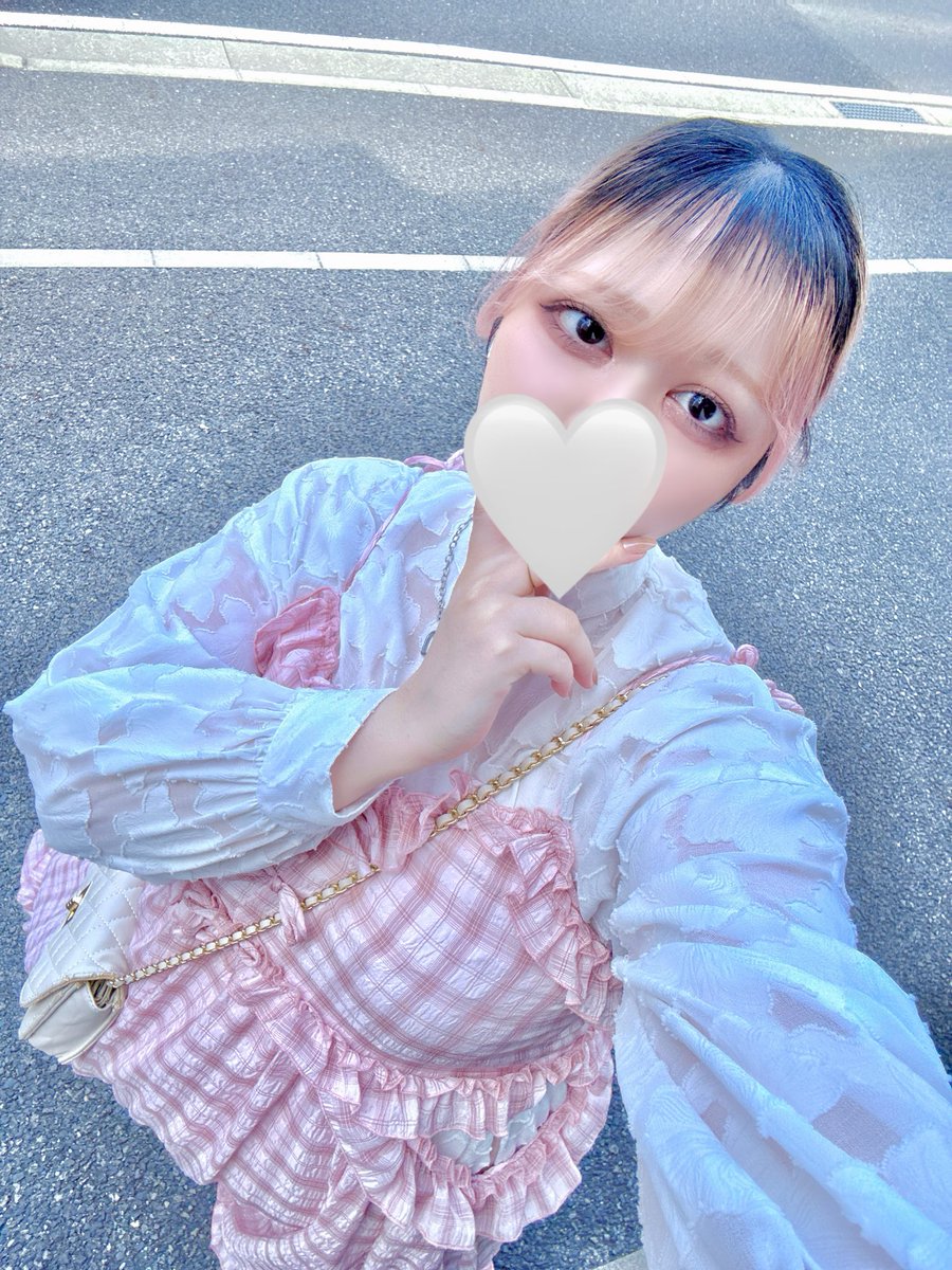 いこネキ tweet media