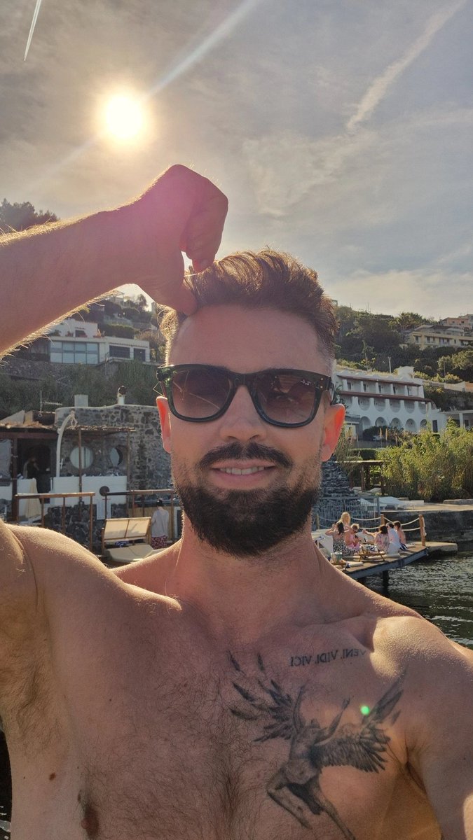 deric_tv's tweet image. 🏊‍♀️ Swimrise #napoli #italia ❤️🌅🇮🇹