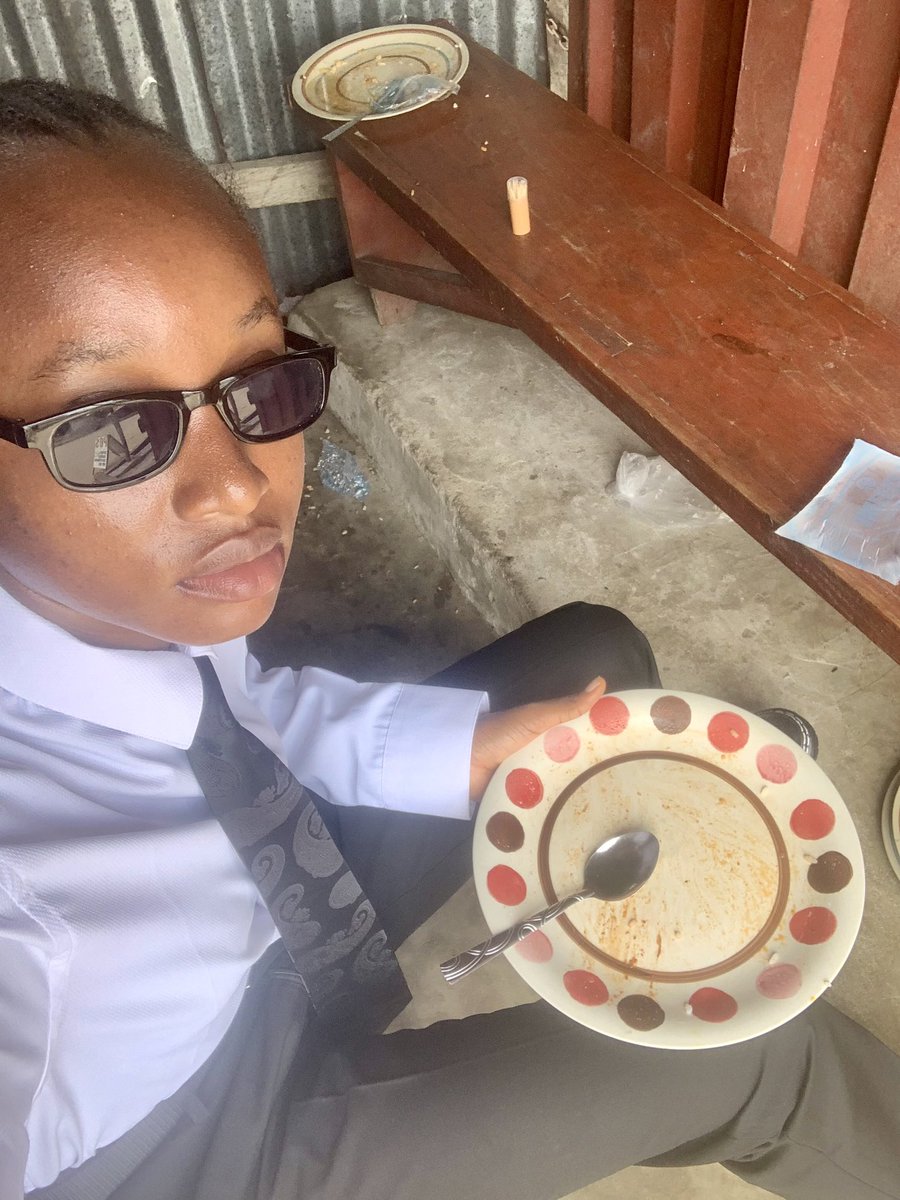 Make we no lie, roadside food dey sweet pass all these expensive restaurant food