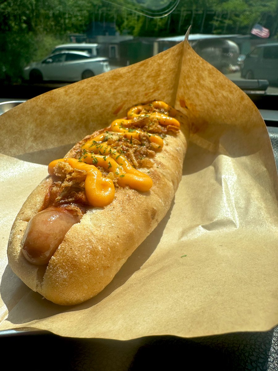 rancheromama's tweet photo. DIG in DOGSでお昼ごはん🙌
いつ食べても美味しぃ😋😋😋
#DIGinDOGS
@crim_line
@areazero69 https://t.co/8rDHhrEGmU