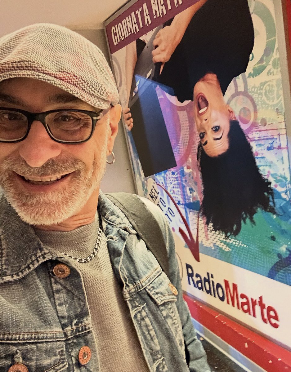 francosimeri's tweet image. Buongiorno ☀️ 
Nuova settimana, pronti… via!💪😃☕️ 🎶 🗞️
Su @radiomarte e in Tv, canale 183 digitale terrestre 📻 📺 
Dalle 5 alle 7 on air 🎙🎧 

#staytuned #buongiorno #radio #radiomarte #morning  morningmood martemorningshow