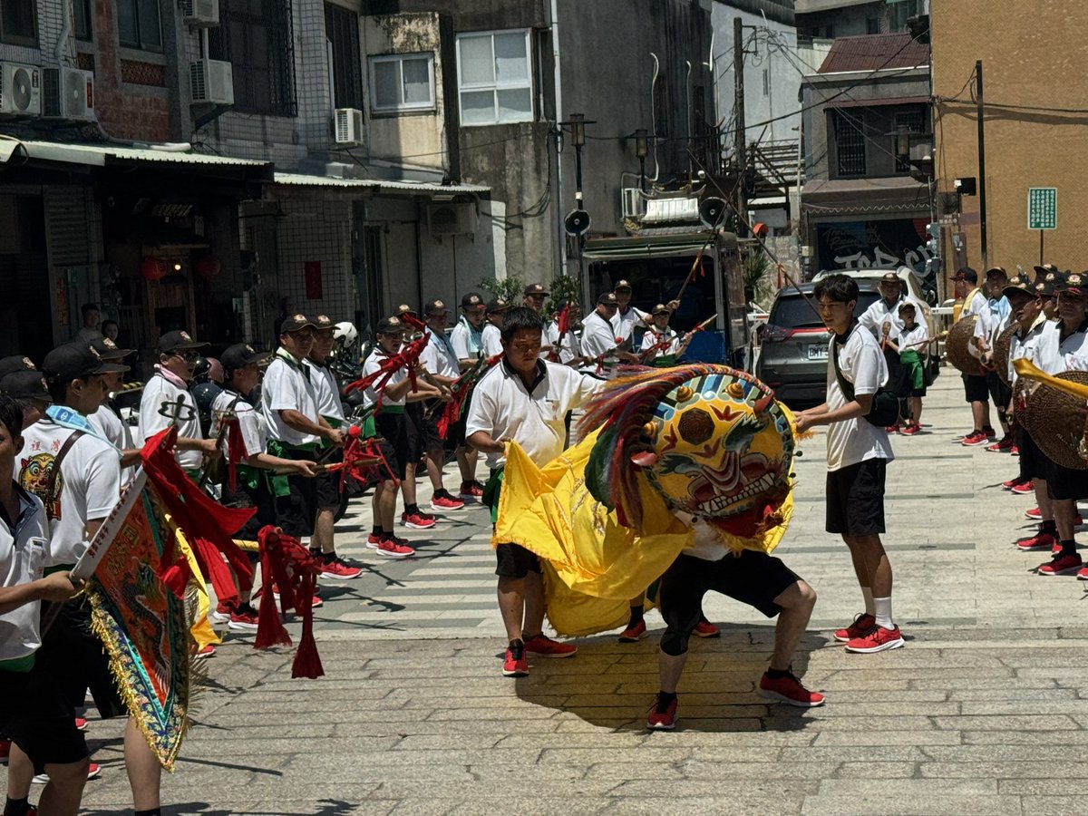 台南
大天后宮のお祭り
爆竹と鳴り物、神輿？もでてたいそうにぎやか
#台南2026
