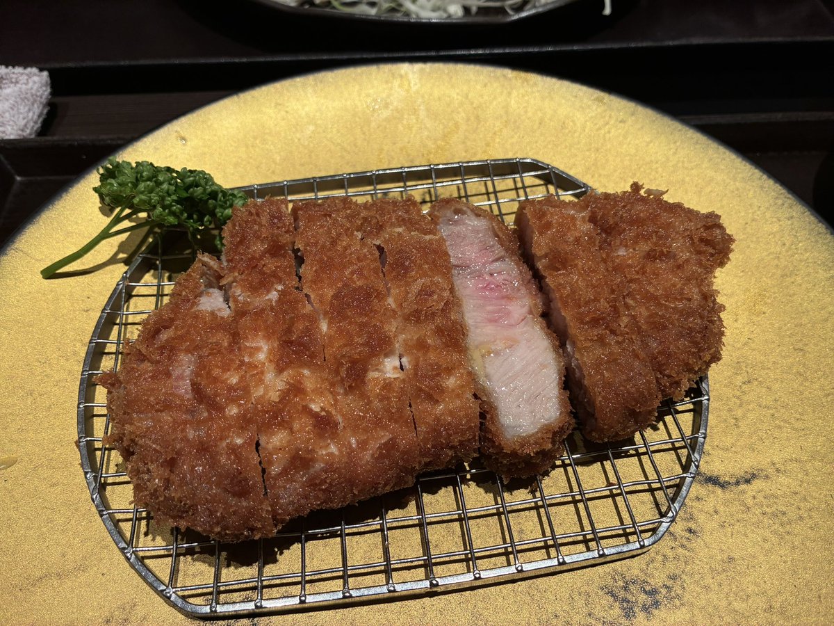イソえもん tweet media