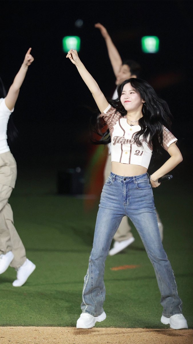 moo_moo_0619_cf's tweet image. 260503☀️ 心動時刻
有夠可愛😍
#MamamooPlus 
#Solar #솔라