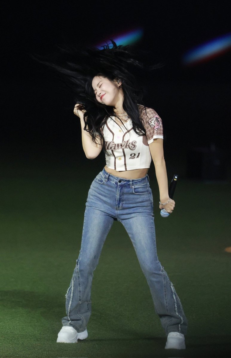 moo_moo_0619_cf's tweet image. 260503☀️ 心動時刻
有夠可愛😍
#MamamooPlus 
#Solar #솔라