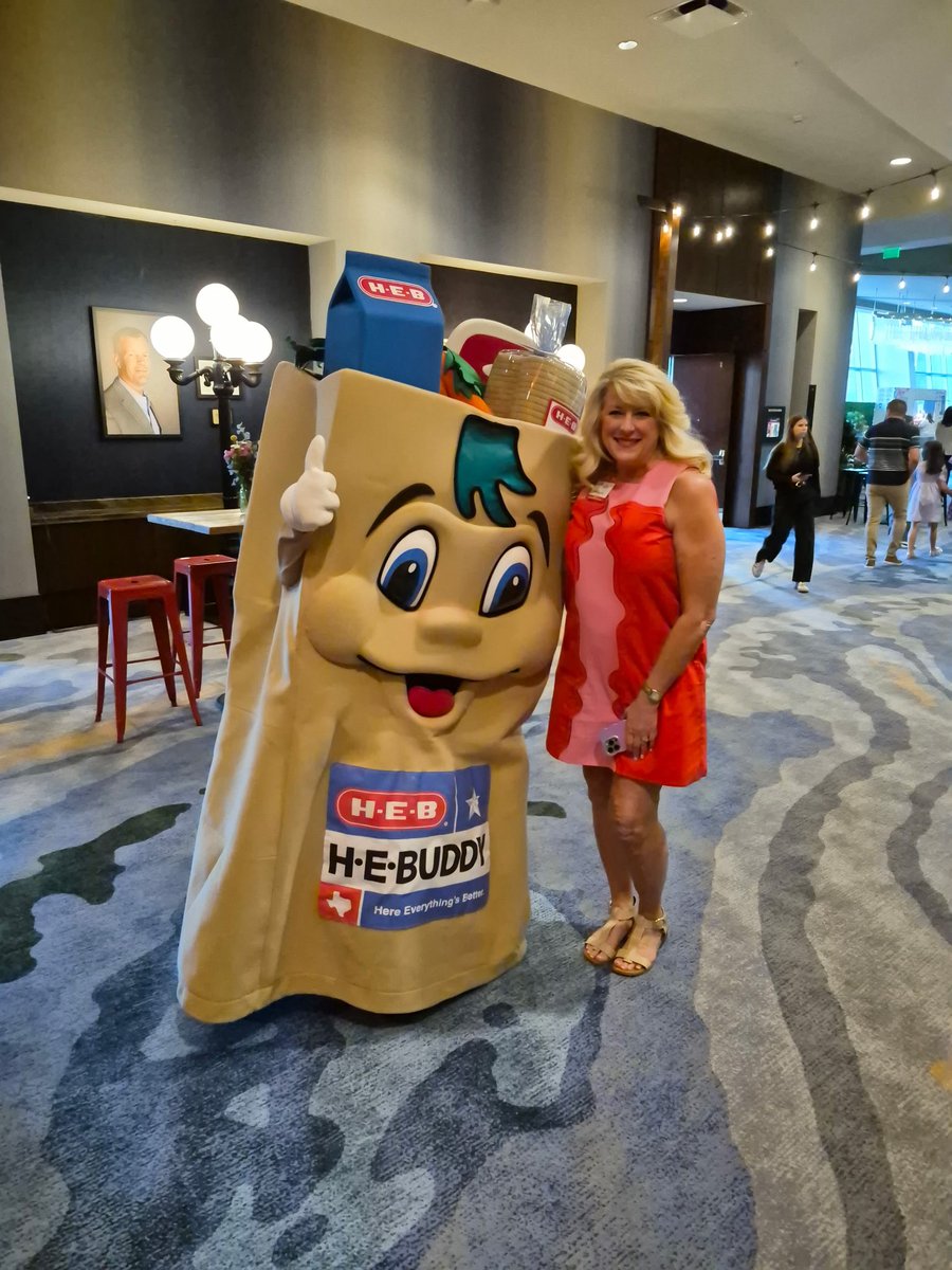 HughesGT100's tweet photo. @HEBexcellence Awards was an honor and inspirational! Thank you, @ProsperISD for ensuring every learner in our incredible district is served so well and thank you, @MrsRoberdsEDU for your steadfast commitment to @HughesGT100 students! https://t.co/PR8fHGYokH