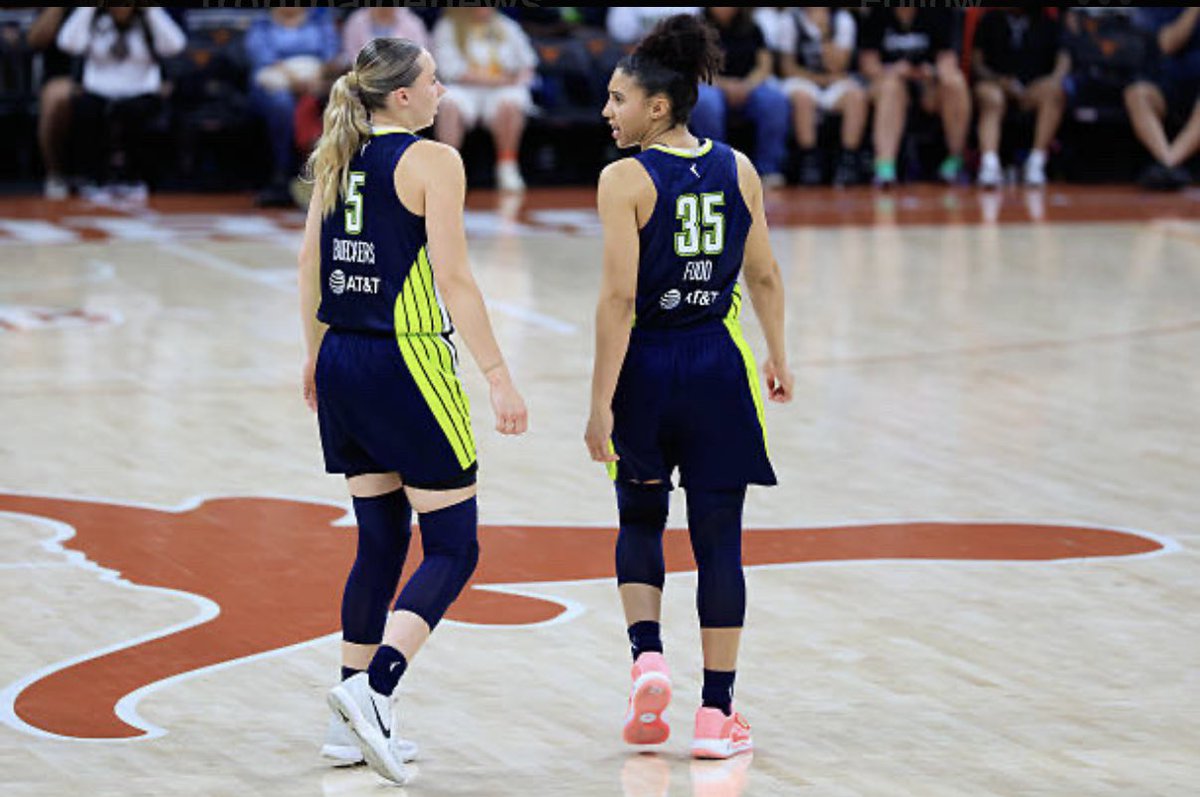 justforshowss's tweet photo. MY BACKCOURT! 535! https://t.co/uhTTVwCR02