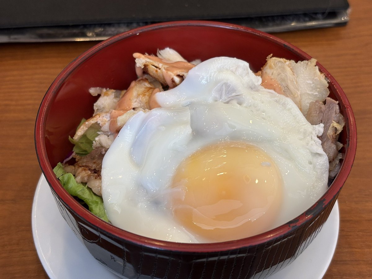 チョモランマ名古屋 tweet media
