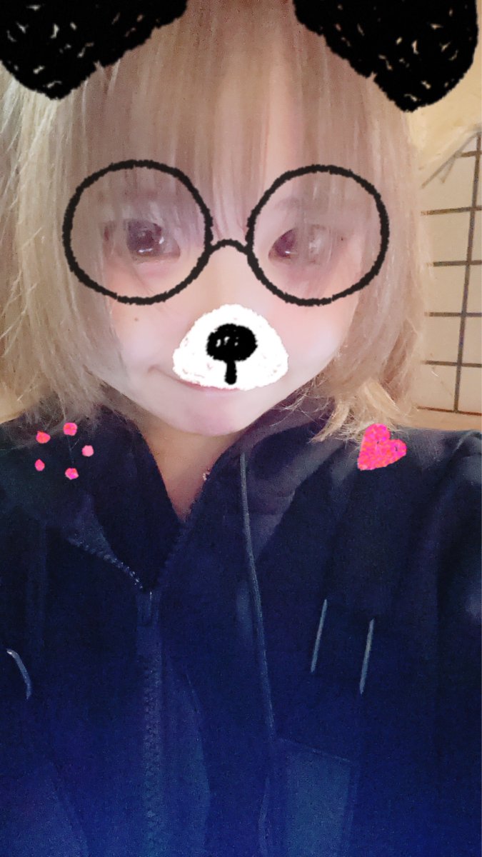 あい🌸ツインテール tweet media