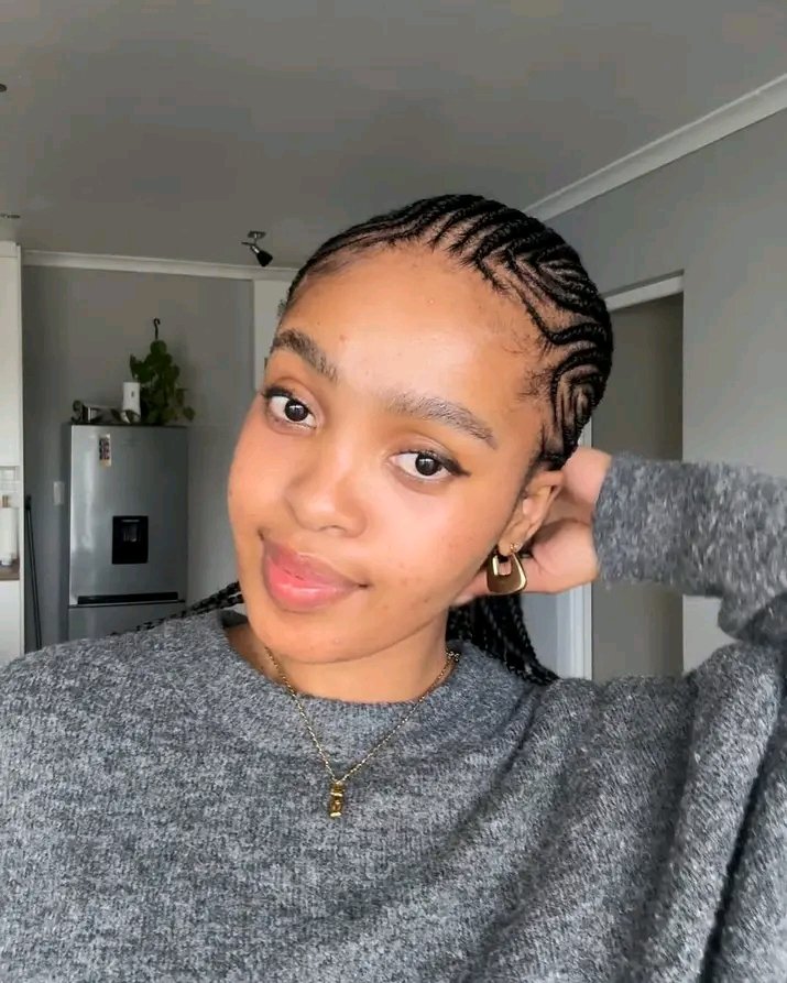 Angela tweet media