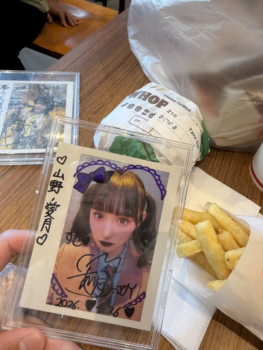 かずと tweet media
