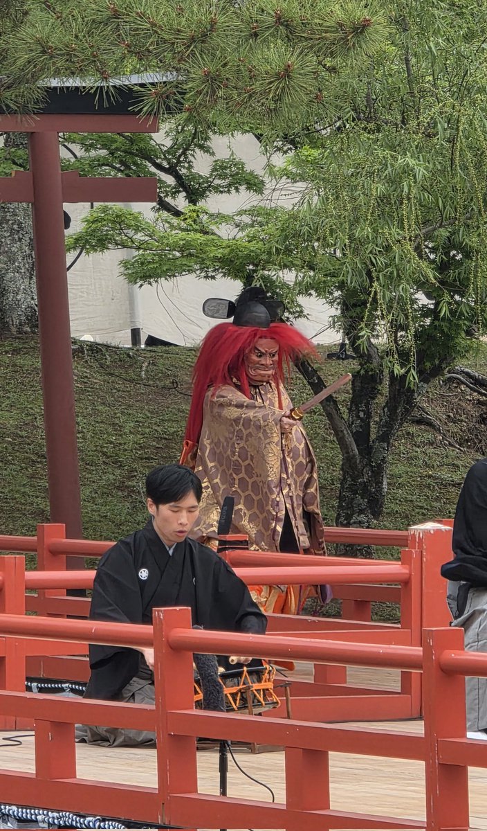 5月2日　東大寺聖武天皇祭
私は得度者の随喜出仕。息子は鏡池のお能に出演。
親子でありがとうございました🙏