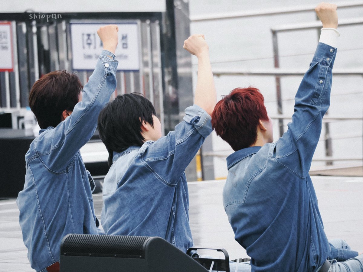 shiopan320's tweet photo. 260502 예빛섬 공개콘서트

15주년💚함께 계속 달려 나가자! 행복하자! YEAH～！

#B1A4 #신우 #산들 #공찬 https://t.co/wt8GlqGzwB