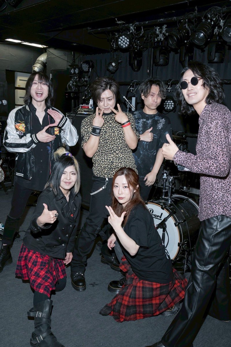 asumin_key's tweet photo. #Gの集い
THE STRATA &amp; NERDCOREST
THE STRATAでは機材トラブルがありましたがメンバーにもお客様にも助けていただいてめちゃくちゃ感謝😂❤️
NERDCORESTは益若つばさちゃん風にメイクしてもらって💄出せる力を出し切った🔥
皆んなありがとう🫶
Photo by @245_photo https://t.co/T7ChzxG5SI