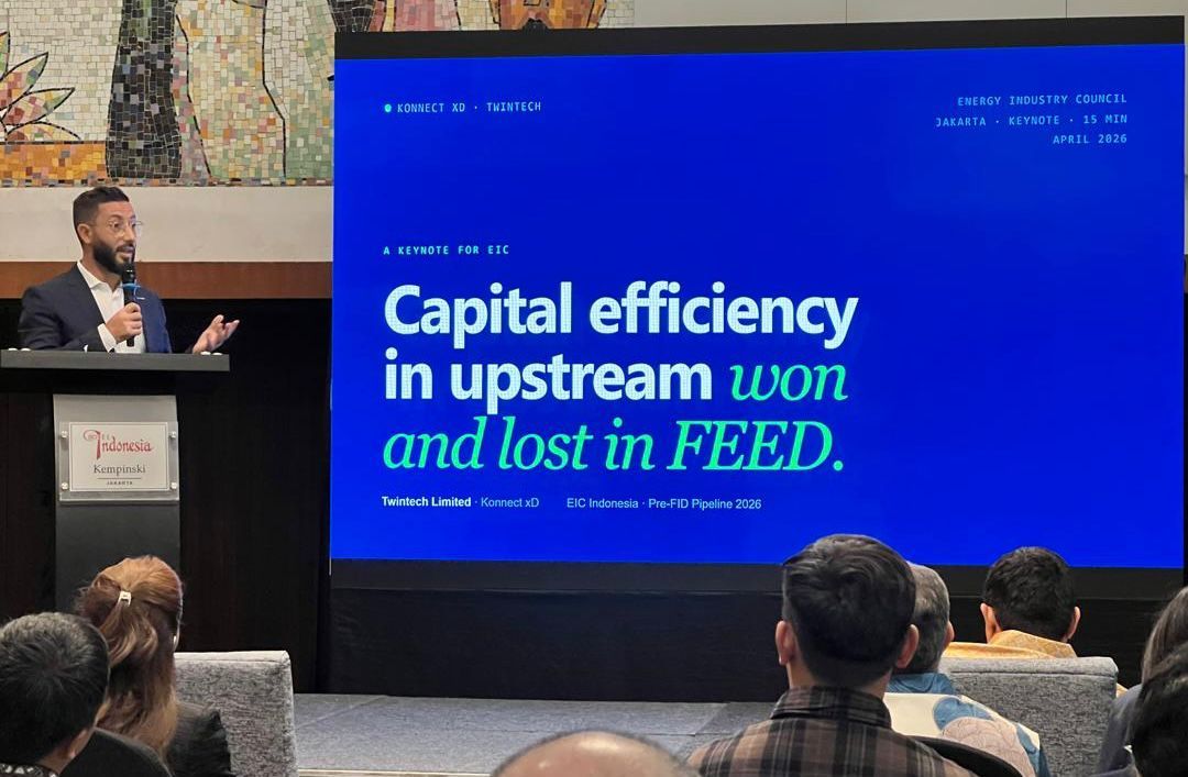 KonnectxD's tweet photo. At #EICBeyondBorders Jakarta, our Founder &amp; CEO Saber Belghith joined industry leaders to explore smarter, more resilient solutions in energy systems.

Executing a complex EPC project?
🧑🏻‍💻Join our 2026 Pilot Program: https://t.co/f8YWm6mRnm
 📕Keynote PDF: https://t.co/UVHV8eQHEx https://t.co/fii832OGi5