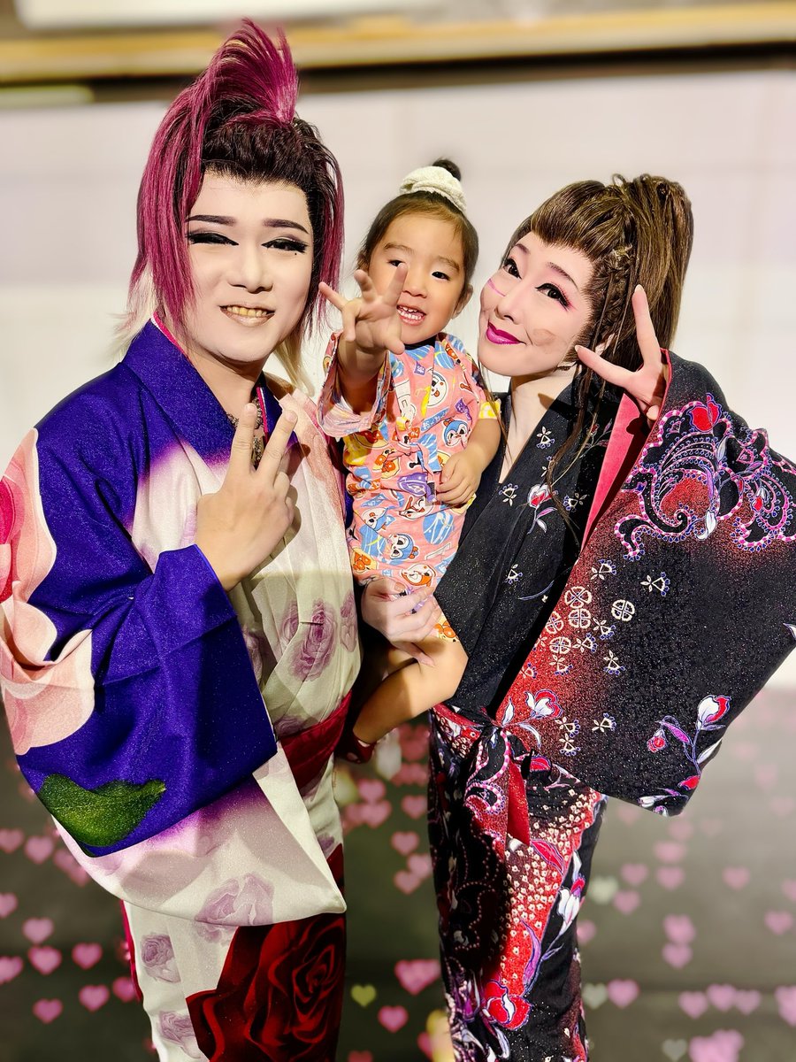 moe_aibiii's tweet photo. .
4月歌舞華夢シアター
無事に終演いたしました🥹🤍

芸道15周年💫
だいすきだからこそ続けられた舞台
今日まで変わらず
舞台がすきで続けられたのは、
関わってくださる全ての方のおかげです💗

皆さまほんっっとに
ありがとうございます🥹✨

#若姫劇団 #愛美萌恵 #歌舞華夢シアター https://t.co/aXzA0Eaqps