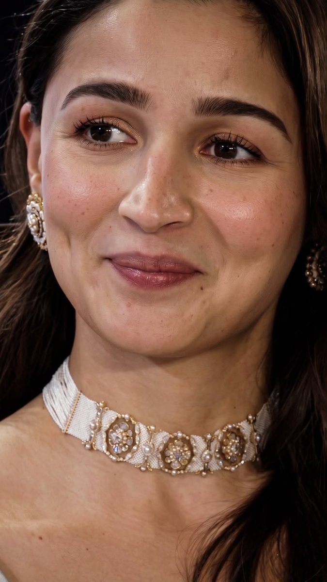 Alia Bhatt Commentary tweet media