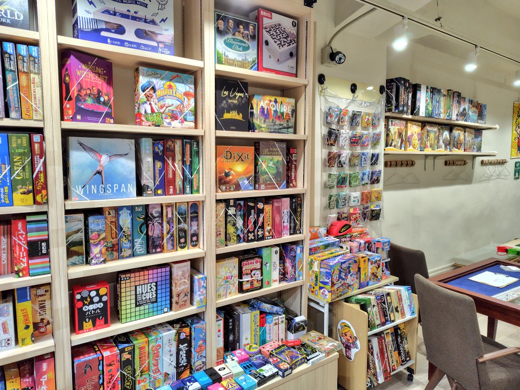 ボードゲームカフェスペース　パイナップルゲームズ浅草店 tweet media