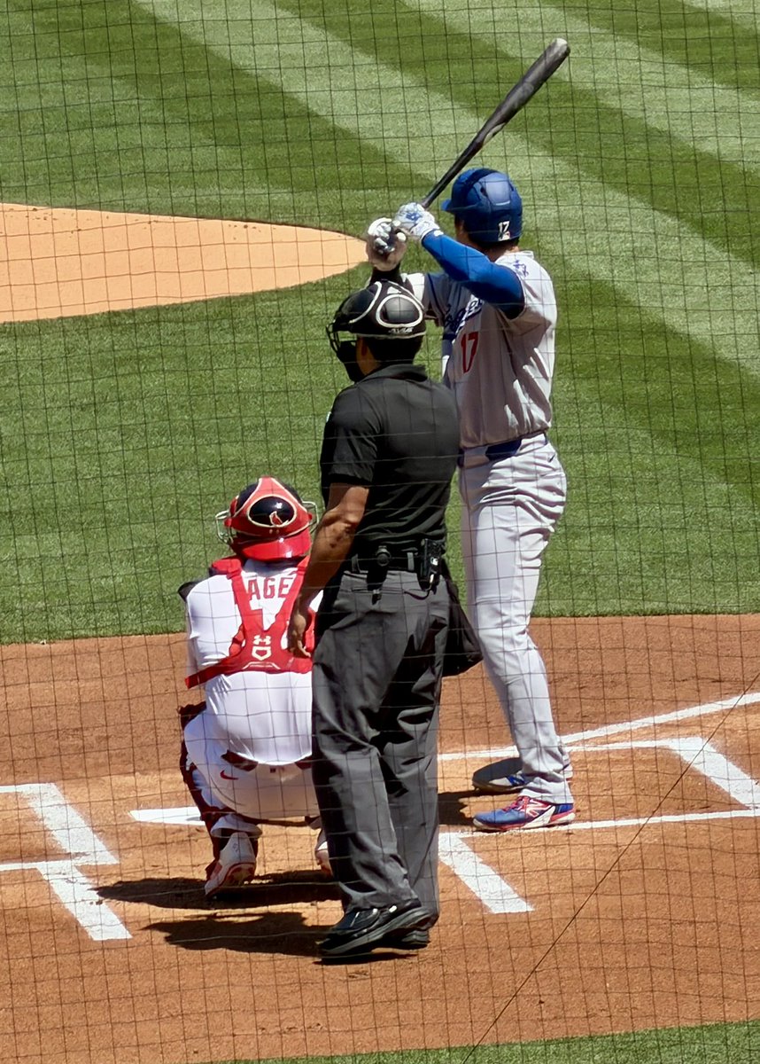 superbigpeter's tweet photo. I had a super big time at the Dodgers game! Happy to finally see Ohtani play live. https://t.co/Jz81AbDNJ2