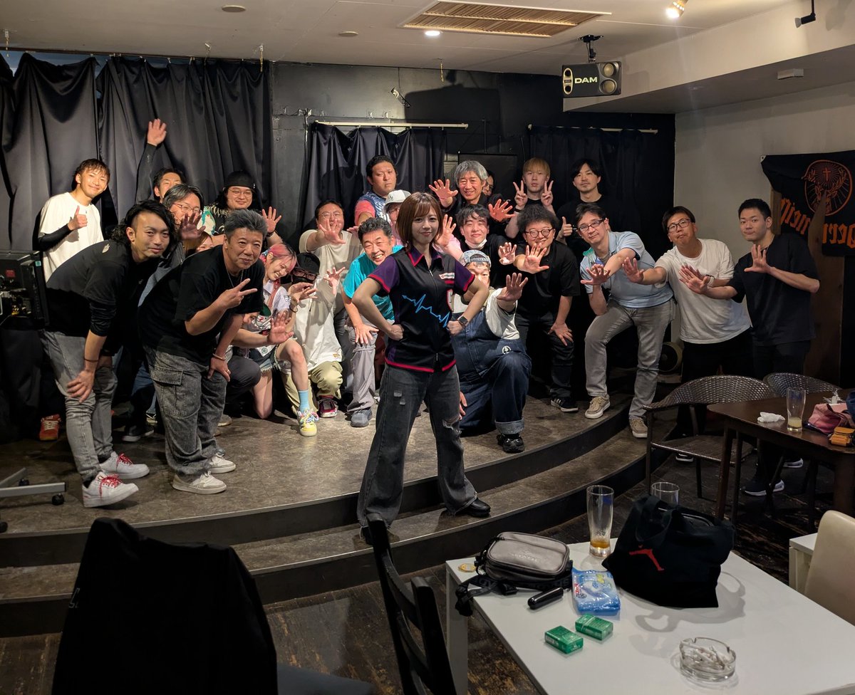 Junky1004's tweet photo. 昨日は沢山の方に参加して頂きありがとうございました🙇

次のイベントもよろしくお願いします😊

#ダーツ #平塚 #イベント https://t.co/4ZpNPJOKiS