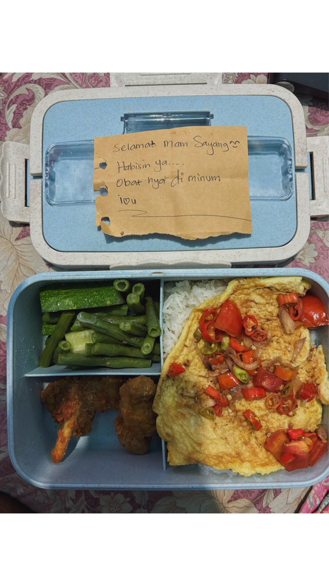 YBRAPB's tweet photo. bekalnya enak, perhatiannya juga. makasih yaaaa, aku sayang kamu. 🩵 https://t.co/qUWbWQ3twe