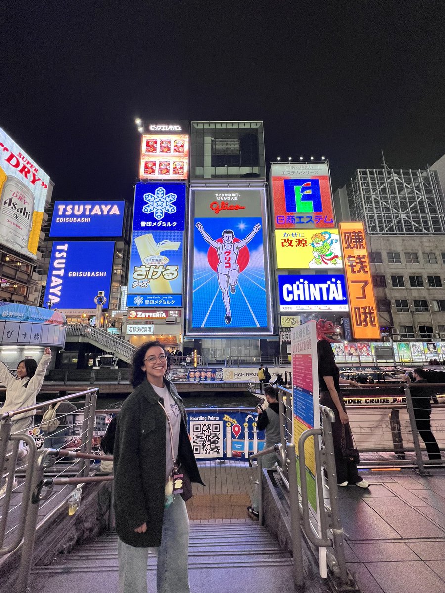 _Megalia_'s tweet photo. Amores!!! He vuelto de Japón! 
Ven a Twitch que vamos a contar cositas! https://t.co/2mJ1UktceQ
