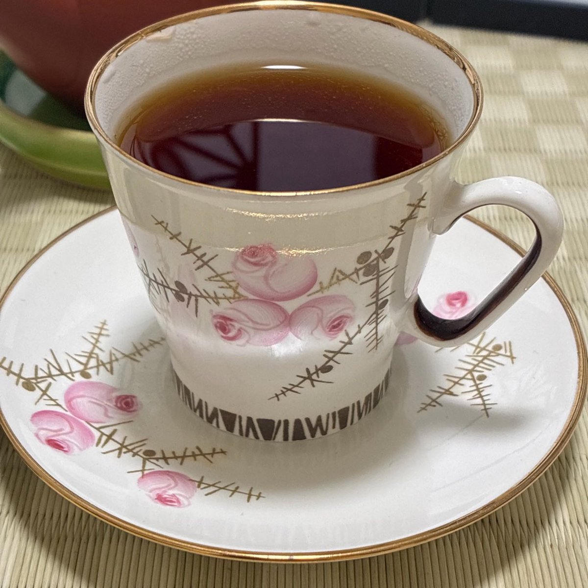 コウチャノシト tweet media