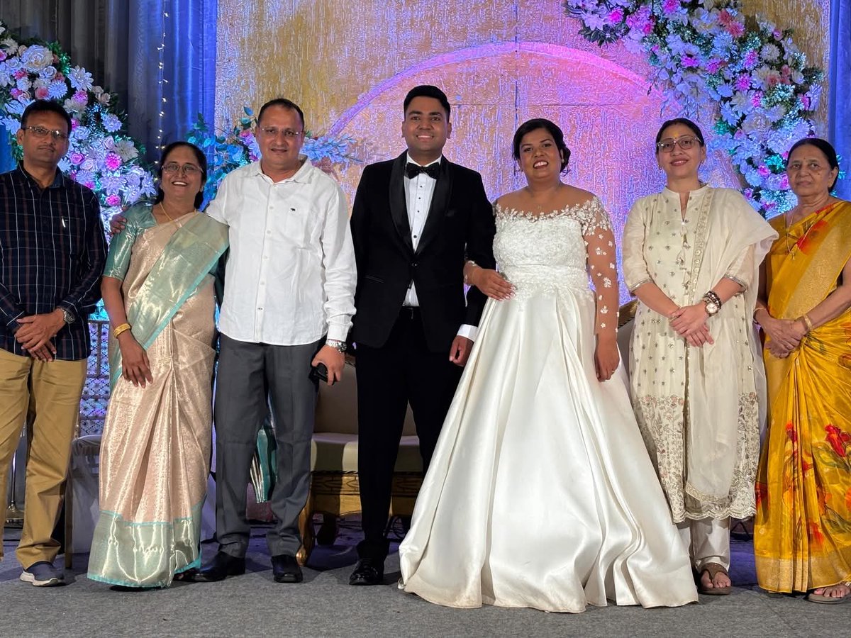 snehadubepandit's tweet image. Delighted to attend the wedding ceremony of Derick &amp;amp; Nelfa.

Wishing the lovely couple a lifetime filled with love, joy, and togetherness. Heartfelt congratulations to both families on this wonderful occasion! 💐

#wedding #blessing #vasai #snehadubepandit