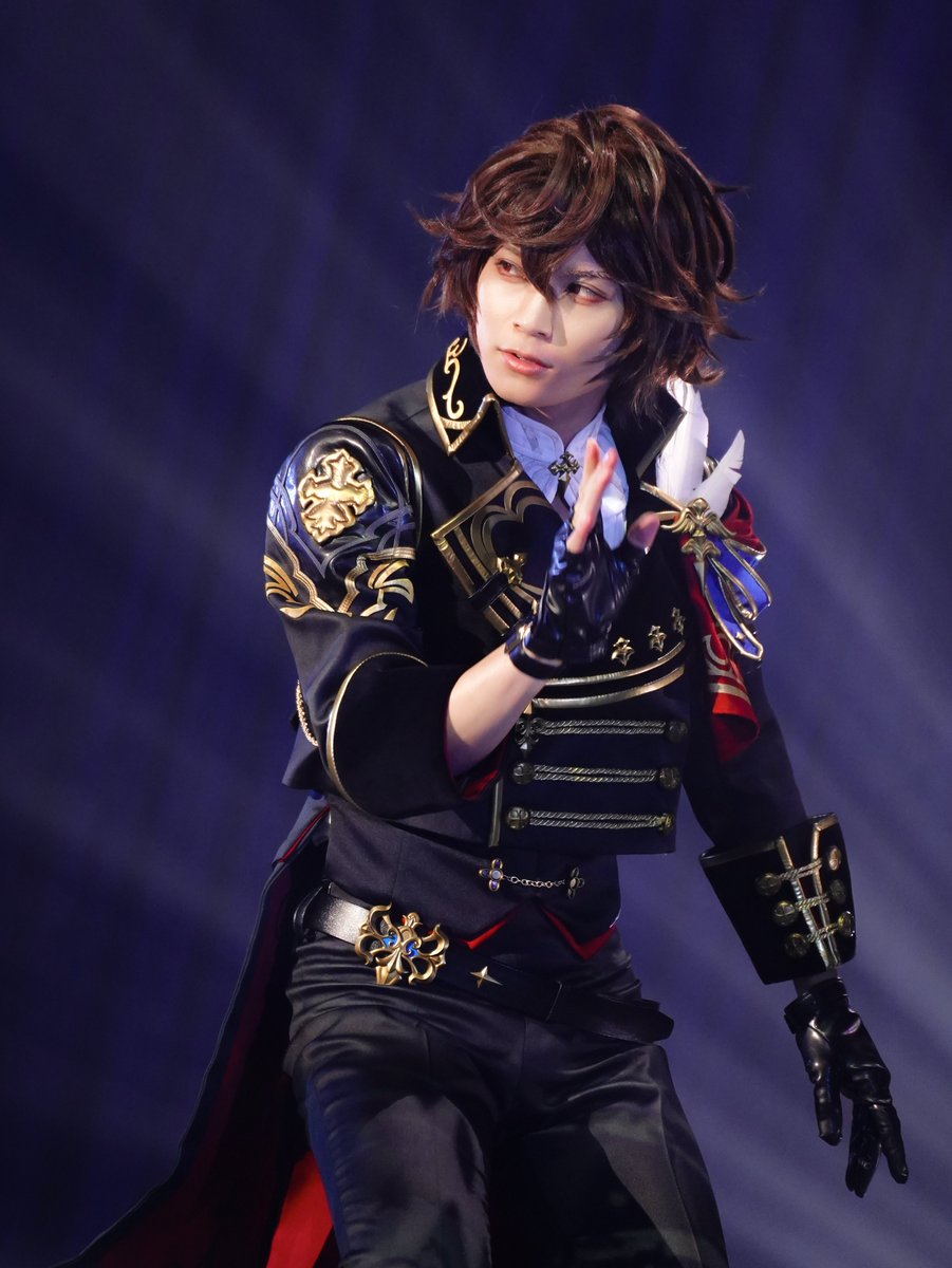 1004 tweet media