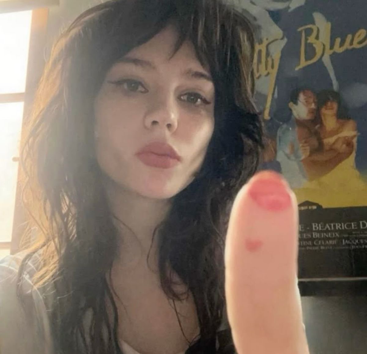 lohina0's tweet photo. 𝒏𝒆𝒘 𝒊𝒏𝒕𝒓𝒐 🤓 

         𝒏𝒊𝒌𝒂; 𝒔𝒉𝒆/𝒉𝒆𝒓; 𝟏𝟗
     🇺🇦 𝒃𝒖𝒕 🇨🇦 𝒃𝒂𝒔𝒆𝒅 #𝒆𝒅𝒕𝒘𝒕

•disordered mess 
•past as a sport and creative baddie
•rock, punk-rock, alt music nerd; 
no specific fandom, but multi-fandom friendly!! #intro #moots #moothunt https://t.co/e4NKi94TGF