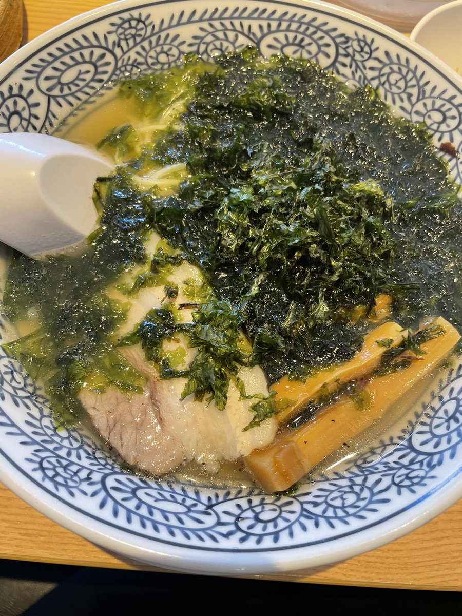 ひな tweet media