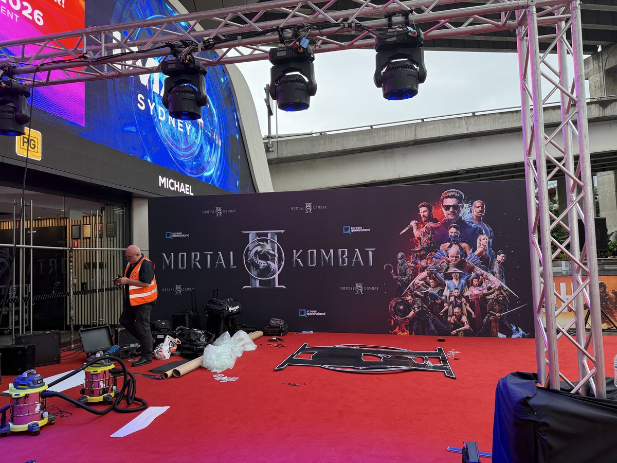 Kamidogu's tweet photo. The stage is (almost) set for the Australian premiere of #mortalkombatmovie II. https://t.co/6duREfII48