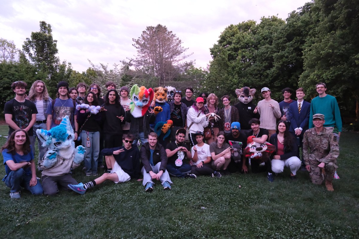 VT_Soap's tweet photo. Our final group photo of the semester! Thank you all for a wonderful year and congrats to all our graduates! https://t.co/FZwCa4QGKs