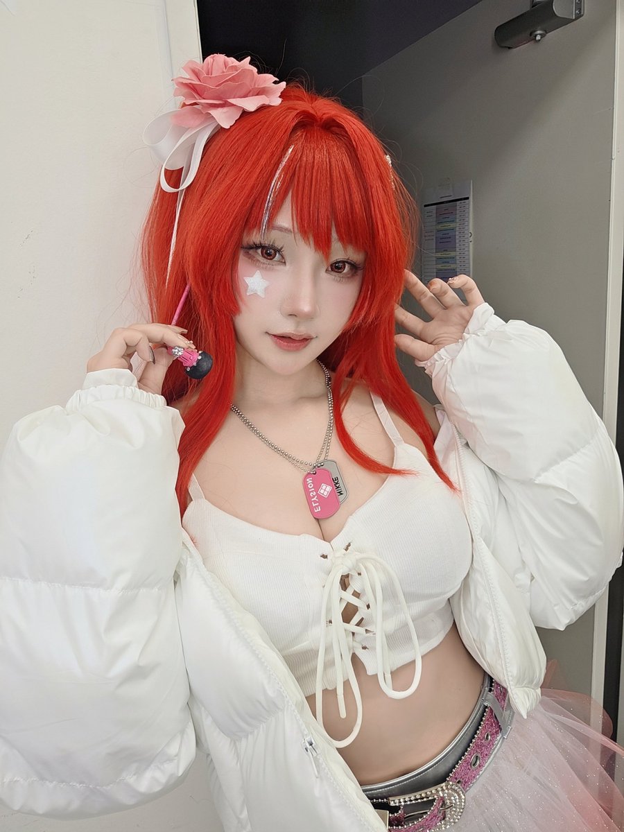 Leeloo リ-ル 릴루 🐈‍⬛ tweet media