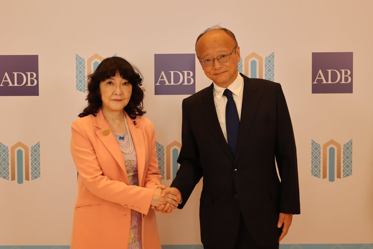 財務省 tweet media