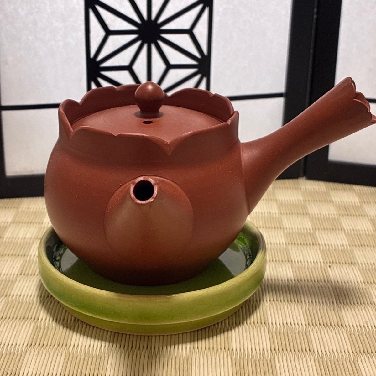 コウチャノシト tweet media