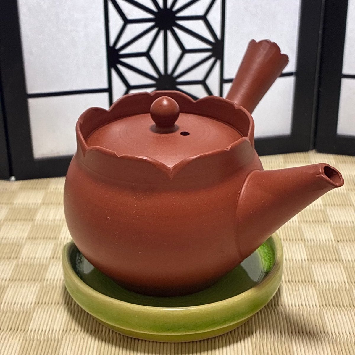 コウチャノシト tweet media