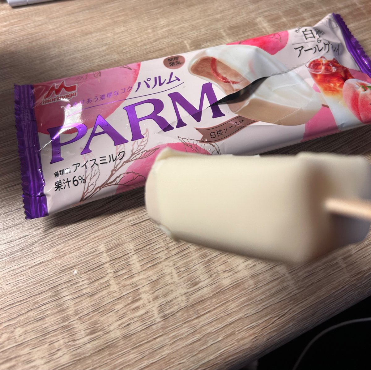 こま tweet media